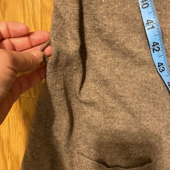 BCBG Maxazria Women’s Grey Long Sleeve  Button up Cardigan Pockets (Size Medium) - Picture 11 of 12
